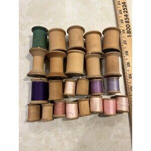 Vtg Wooden Thread Spools Lot Of 25 1930s-1950s Sewing Antique Craft Collectibles